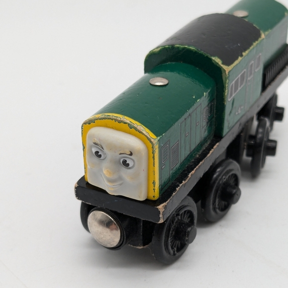 Thomas & Friends Wooden Railway Train Engine Derek - Picture 14 of 16